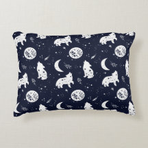 Travesseiro de Filhote de Lobo Uivando para a Lua