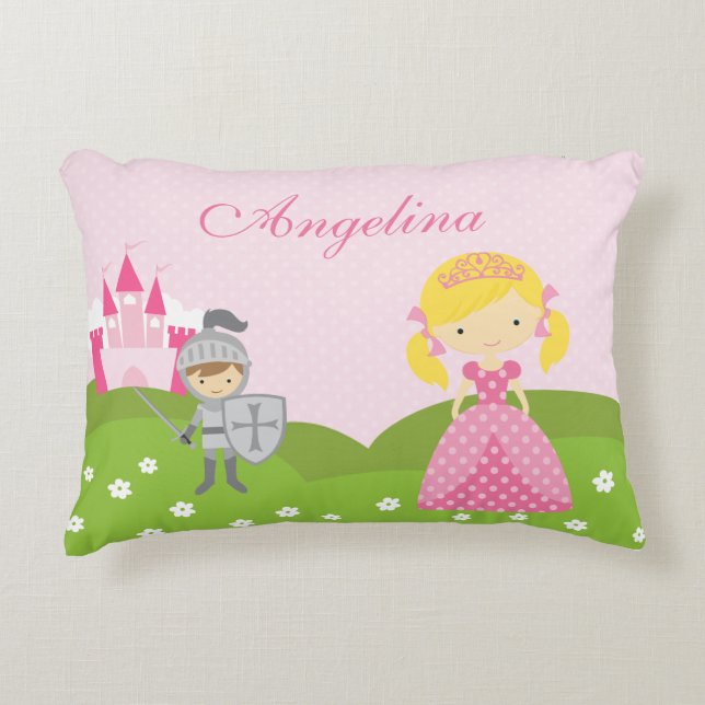 Almofada Decorativa Travesseiro princesa e cavaleiro, personalizado (Frente)