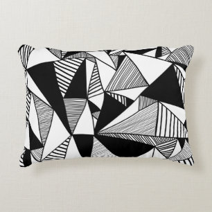 Almofada Decorativa Triângulos Mosaicos, Textura Branca Negra.