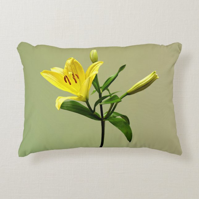 Almofada Decorativa Uma Lily Amarela (Frente)