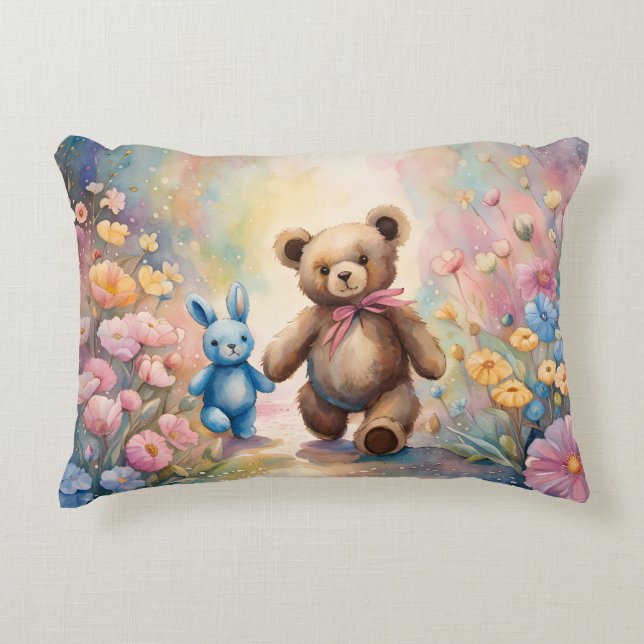 Almofada Decorativa Urso de pelúcia e coelho num jardim de pastel (Frente)