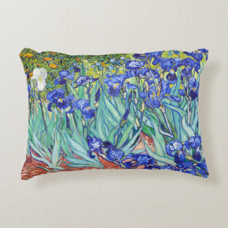 Almofada Decorativa Vincent Van Gogh pintando Íris