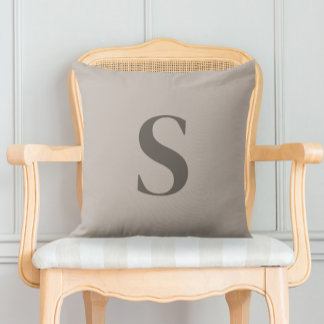 Almofada Decorative cushion with initial