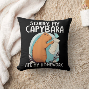 Almofada Desculpe, Meu Capivara Comeu Minha Lição de Casa E