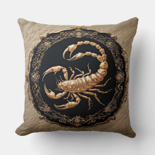 Almofada Desenho Intricado de Escorpião com Acentos Ornamen