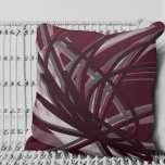 Almofada Design de Abstrato artística de Borgonha e Cinza<br><div class="desc">Burgundy e travesseiro decorativo de cinza apresentam uma composição de fita de abstrato artística com sombras de cinza e burgundy com sotaques brancos em um rico fundo burgundy. Essa composição de abstrato é construída sobre combinações de fitas repetidas, que se sobrepõem e se entrelaçam para formar um padrão intrincado e...</div>