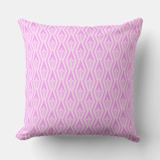 Almofada Diamonds & Arrows Pink and White Throw Pillow