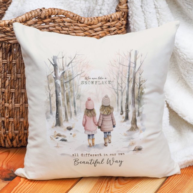 Almofada Diferente Como A Floresta das Meninas Flocos de Ne (Inspirational winter woodland pillow.  )
