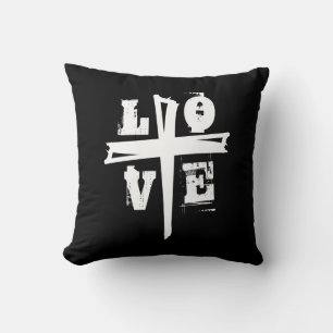 Almofada diversão CRUZADA com letra AMOR