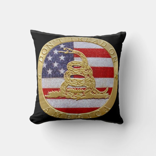 ALMOFADA DONT TREAD NA AMÉRICA (Frente)