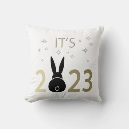 Almofada É o coelho de 2023