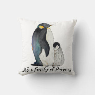 Almofada É uma família de pinguins desenhando aquarela