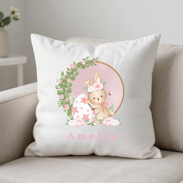 Almofada Easter Bunny at Garden Personalized Throw Pillow (Criador carregado)