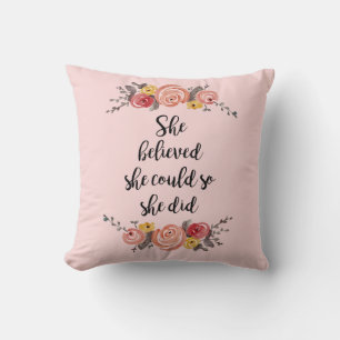 Almofada Ela Acreditava Que Podia Travesseiro decorativo Fl