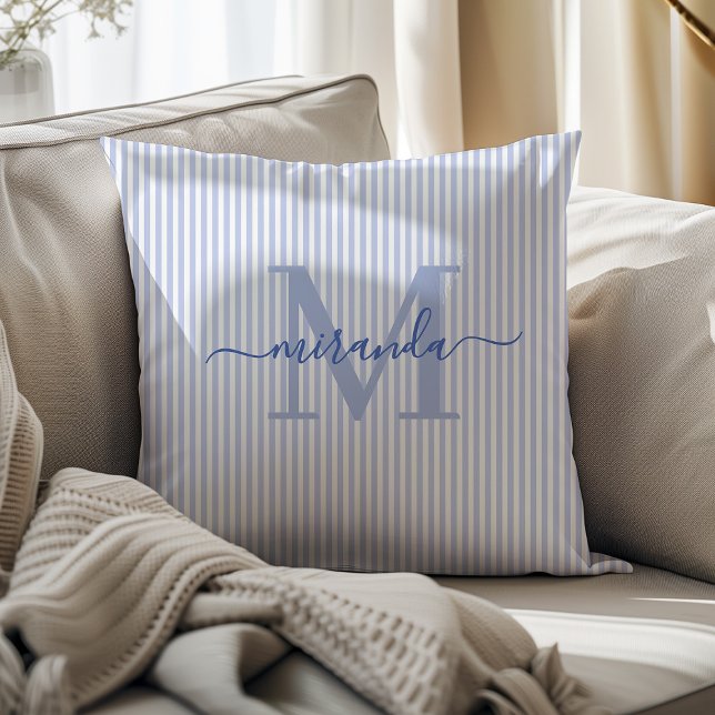 Almofada Elegant Blue & White Stripes Monogram Name (Criador carregado)
