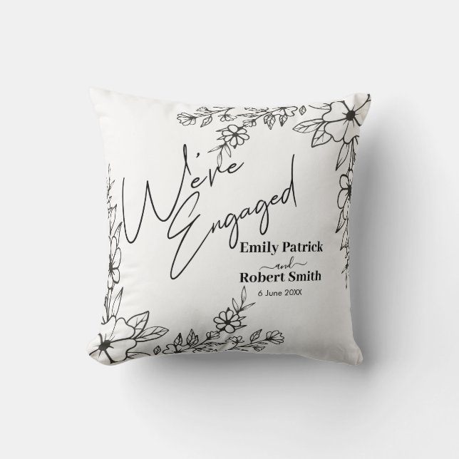 Almofada Elegant Typography we're engaged (Frente)