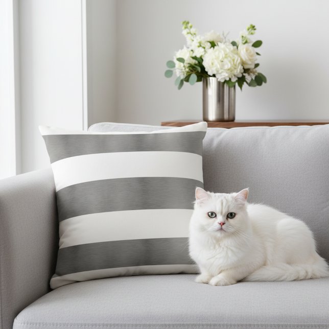 Almofada Elegante Listrado Branco e Prata Metálico Falso (Decorative white and silver gray throw pillow.)