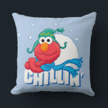 Almofada Elmo Chillin'<br><div class="desc">são os amigos da Rua Sésamo vestidos para os feriados! Este item é recomendado para a idade 2 . © 2014 Sesame Workshop. www.sesamestreet.org</div>