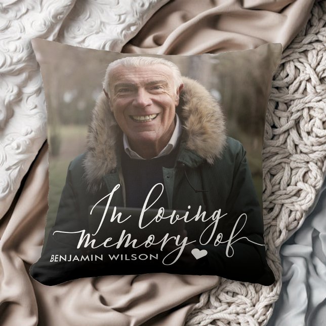 Almofada Em uma foto de memória de amor (Criador carregado)