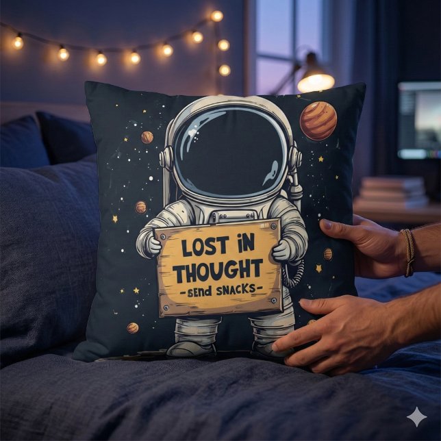 Almofada Engraçado Perdido na Ilustração do Espaço Astronau (Funny Lost in Thought Astronaut Space Illustration Throw Pillow Mockup E)