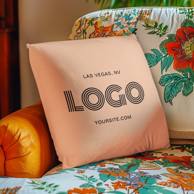 Almofada Ensine o logotipo retangular moderno (Peach Modern Rectangular Logo Throw Pillow)