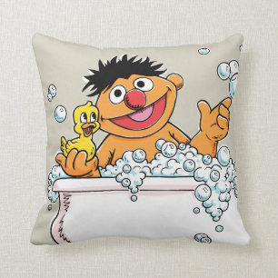 Almofada Ernie Antigo na Banheira