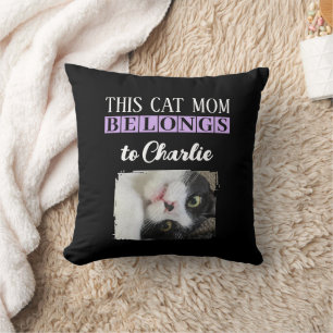 Almofada Esta mãe de gato pertence ao nome do roxo preto