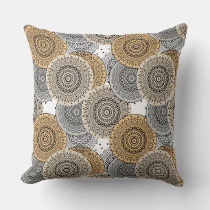 Almofada Estilo arábico mandala oriental do padrão bege da