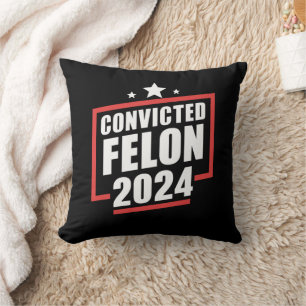 Almofada Estou votando no Criminoso Condenado Trump 2024