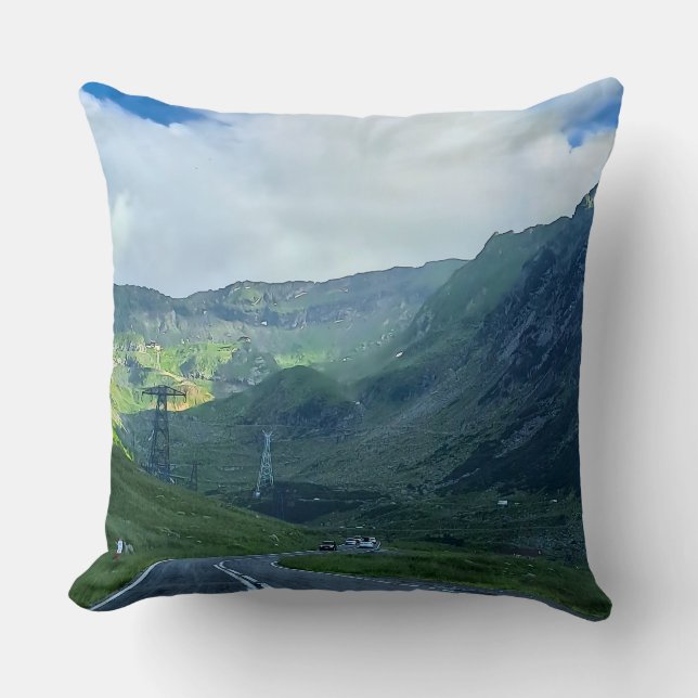 Almofada Estrada Transfagarasan – Impressão da Montanha dos (Frente)