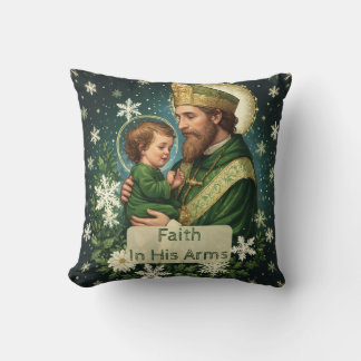 Almofada Faith in His Arms Saint Patrick with Baby Jesus