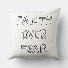 Almofada Faith over Fear