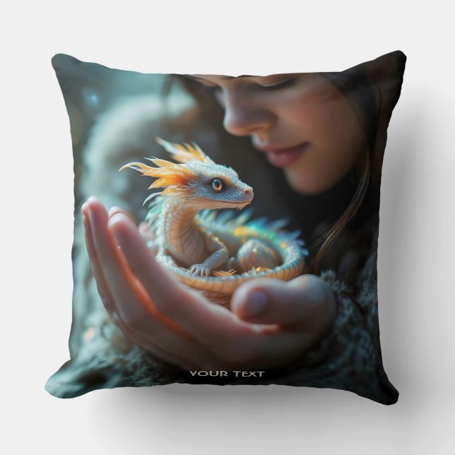 Almofada Fantasy - Pequeno Dragão Bebê (Frente)