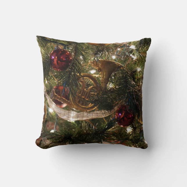 Almofada Feche a árvore de Natal decorada (Frente)