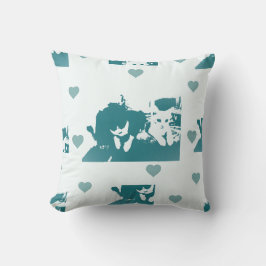 Almofada Feline Friends. Adorable Kitten Duo.