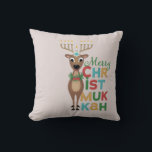 Almofada Feliz Christmukkah Reindeer<br><div class="desc">Rena de Natal com uma menorah Hanukkah para chifres com uma saudação Christmukkah Feliz.</div>
