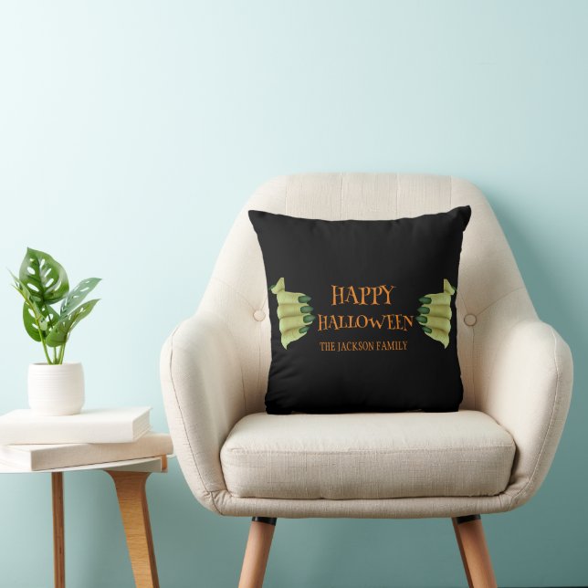 Almofada Feliz Dia das Bruxas | Nome da Família de Bruxas A (Cadeira)