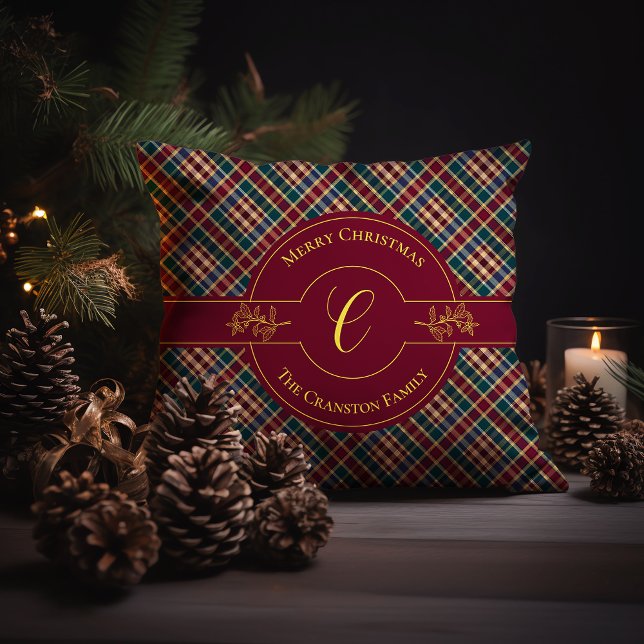 Almofada Feriado de Natal da Xadrez do Monograma Dourado El (Elegant Gold Monogram Holly and Berries and Rich Dark Plaid Christmas Holiday Throw Pillow)