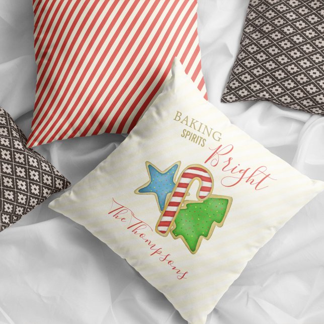 Almofada Feriados de Natal Feriado Whimsical Cookouts (Christmas cute whimsical cookie cutouts customized throw pillow. )