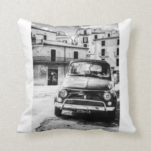 Almofada Fiat 500 em Italia, travesseiro clássico do carro
