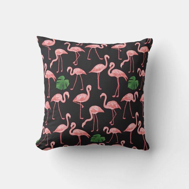 Almofada flamingo com folhas de palma de monstera.  (Frente)