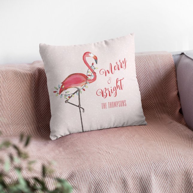 Almofada Flamingo Cor-de-rosa-Natal Personalizado (Cute pink flamingo Christmas throw pillow with personalized tropical holiday design.)