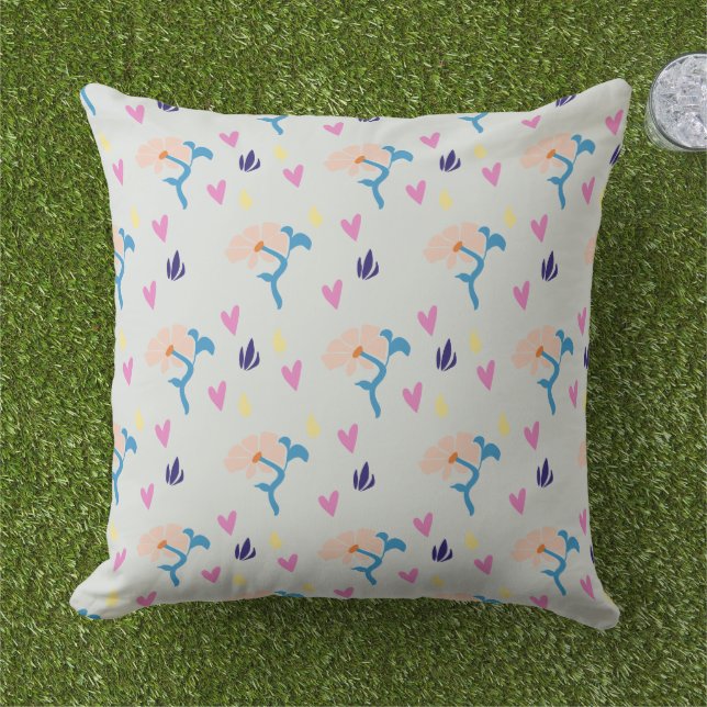 Almofada Flor minimalista e padrão cardíaco (Grama)