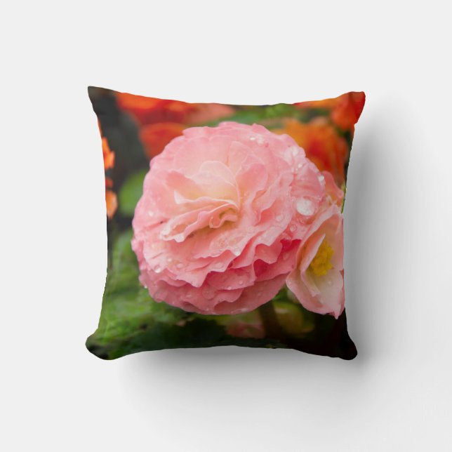 Almofada Flor rosa delicada após a chuva (Frente)