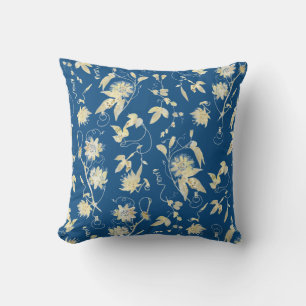 Almofada Floral Elegante no Azul Clássico