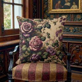 Almofada Floral Roxo Old Victorian
