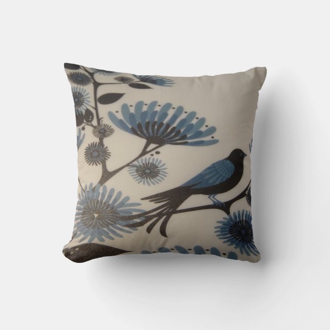 ALMOFADA FLORES DE BLUEBIRD (Frente)