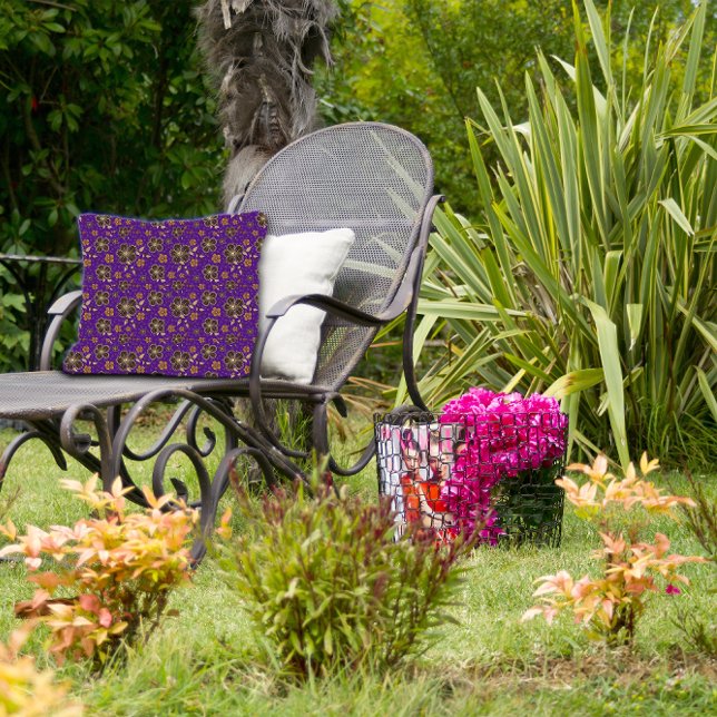 Almofada Flores de Castanho Roxo (Criador carregado)