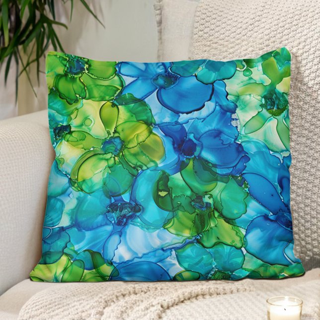 Almofada Flores de Tinta Alcoólica Azul Verde (Blue and green alcohol ink floral pillow)