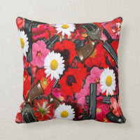 Flores & travesseiro das armas de fogo